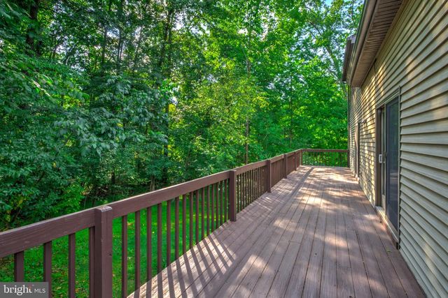 105 CURTIS DR, East Berlin, PA 17316