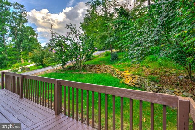 105 CURTIS DR, East Berlin, PA 17316