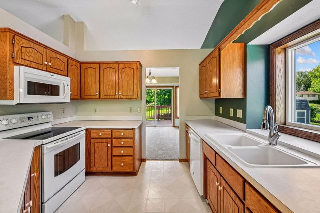 356 Bluestem Avenue, Shakopee, MN 55379