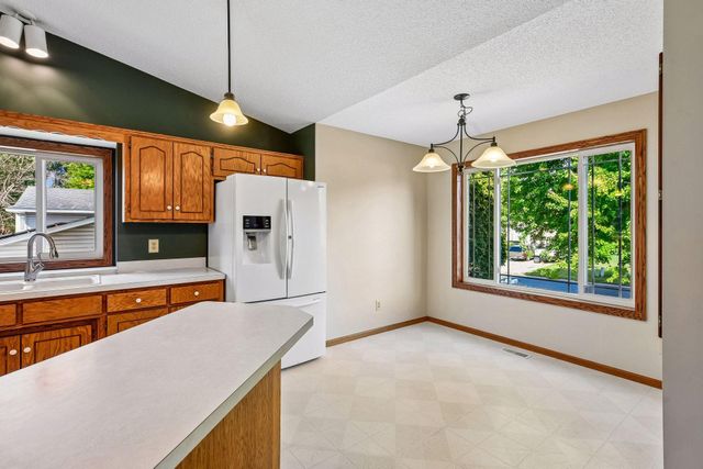 356 Bluestem Avenue, Shakopee, MN 55379