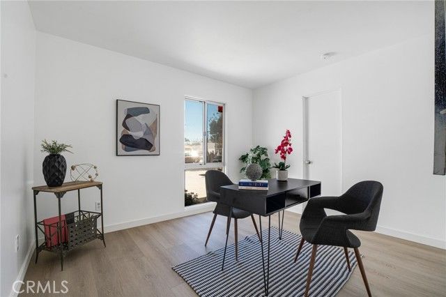 8207 Yarmouth, Reseda (los Angeles), CA 91335