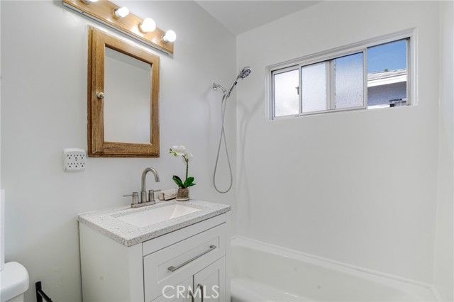 8207 Yarmouth, Reseda (los Angeles), CA 91335