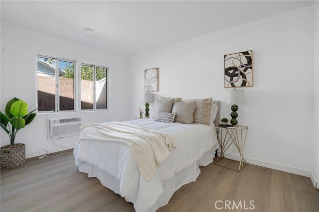 8207 Yarmouth, Reseda (los Angeles), CA 91335