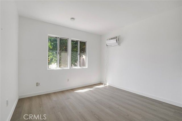 8207 Yarmouth, Reseda (los Angeles), CA 91335