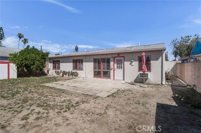 8207 Yarmouth, Reseda (los Angeles), CA 91335