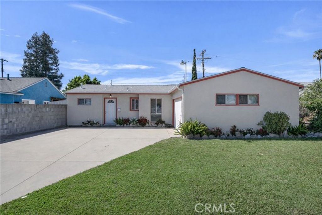 8207 Yarmouth, Reseda (los Angeles), CA 91335