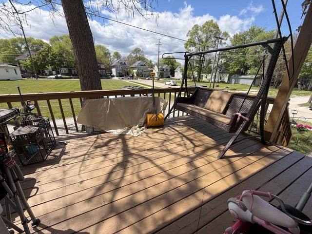 1315 67th PLACE, Kenosha, WI 53143