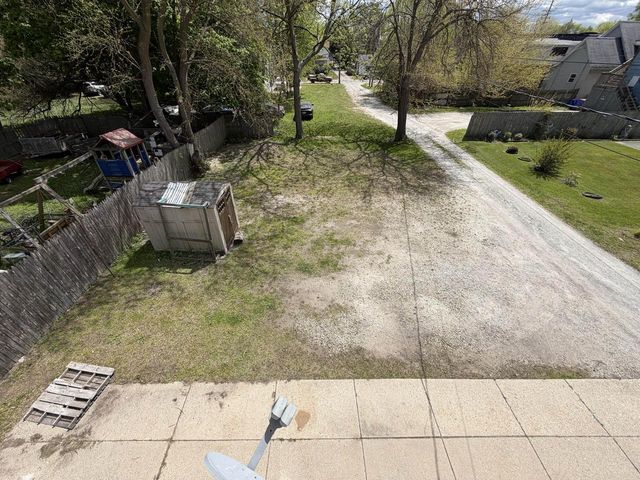 1315 67th PLACE, Kenosha, WI 53143