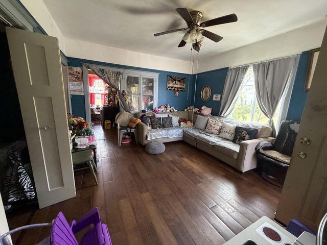 1315 67th PLACE, Kenosha, WI 53143
