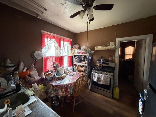 1315 67th PLACE, Kenosha, WI 53143