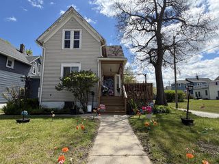 1315 67th PLACE, Kenosha, WI 53143