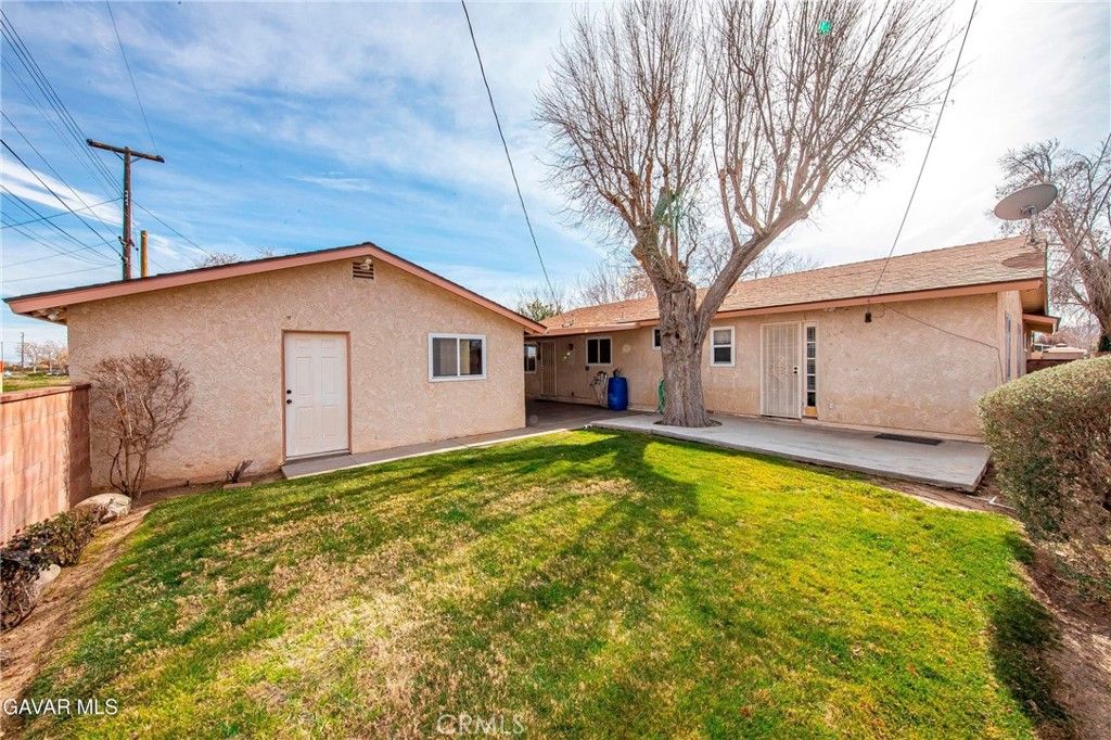 Image 22 of property listing at 2149 E Avenue Q1, Palmdale, CA 93550