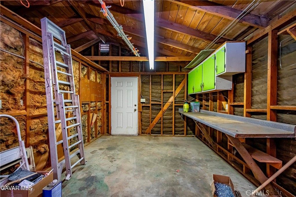 Image 29 of property listing at 2149 E Avenue Q1, Palmdale, CA 93550