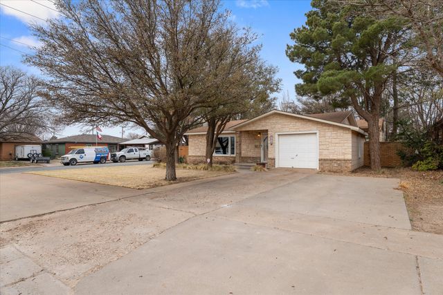 1216 Avenue I, Levelland, TX 79336