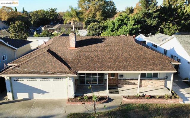 17453 Via Valencia, San Lorenzo, CA 94580