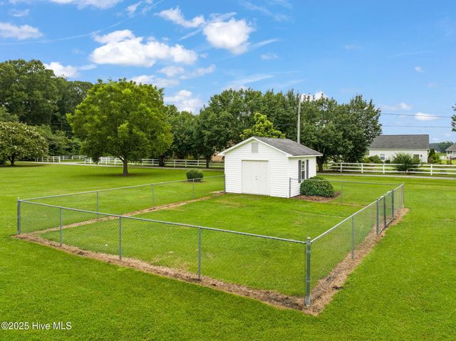 3758 Emma Cannon Road, Ayden, NC 28513