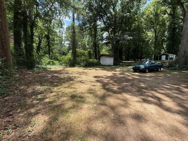 1551 N Columbia Place N, Decatur, GA 30032