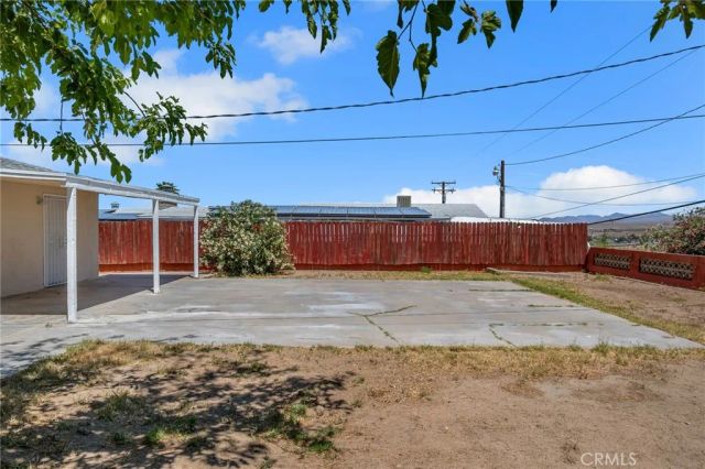 904 E Virginia Way, Barstow, CA 92311