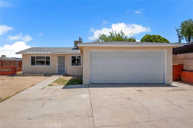 904 E Virginia Way, Barstow, CA 92311