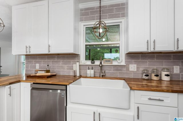 220 HAZELWOOD DRIVE, Pell City, AL 35125