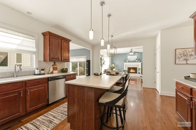 149 N Willowwood Drive, Oswego, IL 60543