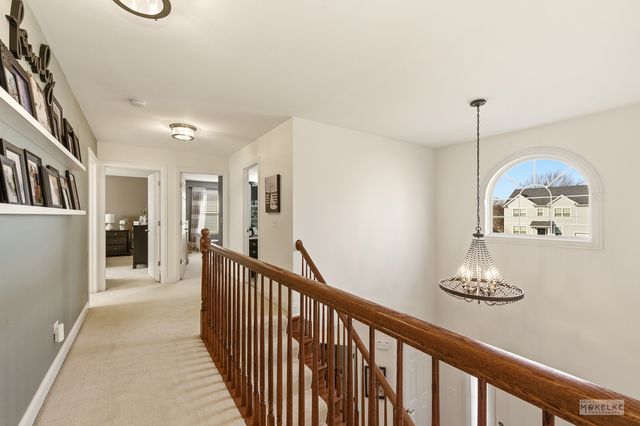 149 N Willowwood Drive, Oswego, IL 60543