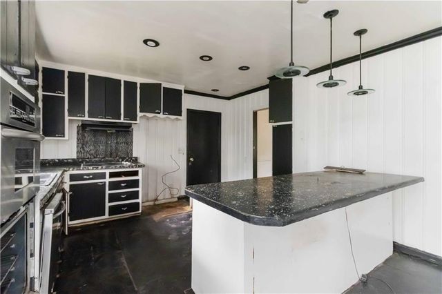 668 Lynn Circle, Atlanta, GA 30311