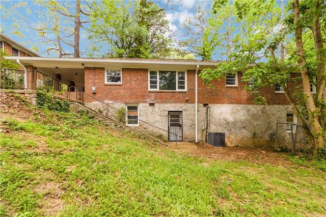 668 Lynn Circle, Atlanta, GA 30311