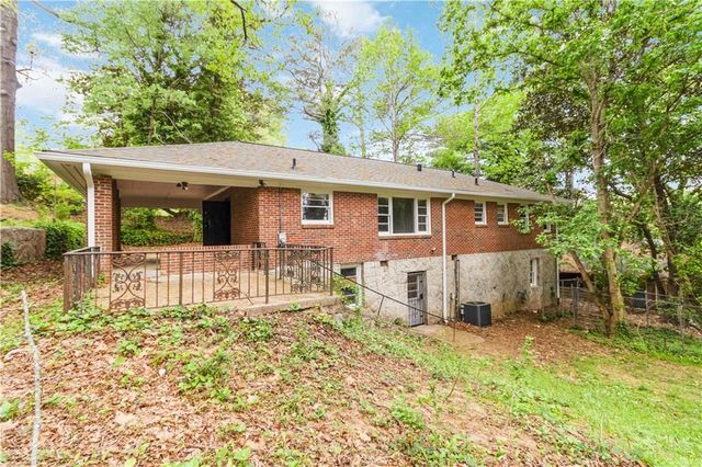 668 Lynn Circle, Atlanta, GA 30311