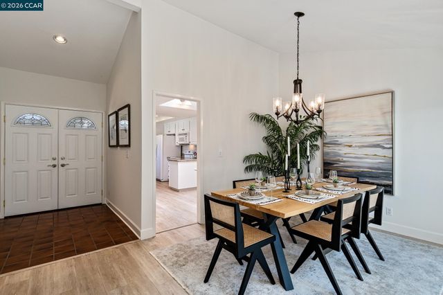 2137 Presidio Ct, Danville, CA 94526