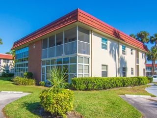 5 Vista Palm Lane 207, Vero Beach, FL 32962