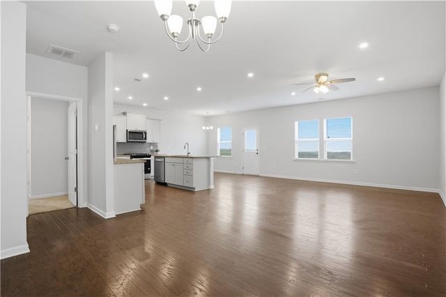 395 Paulownia Circle, Mcdonough, GA 30253