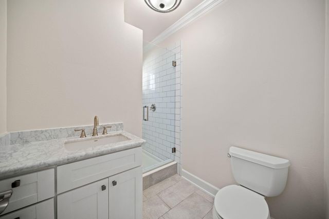110 Kendall Street, Houston, TX 77003