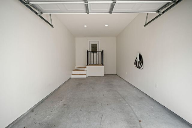 110 Kendall Street, Houston, TX 77003