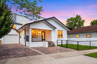 110 Kendall Street, Houston, TX 77003