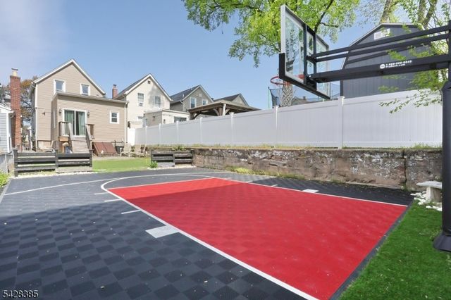 115 Linden Ave, Clifton City, NJ 07014