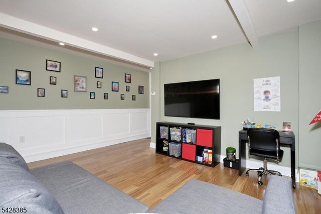 115 Linden Ave, Clifton City, NJ 07014