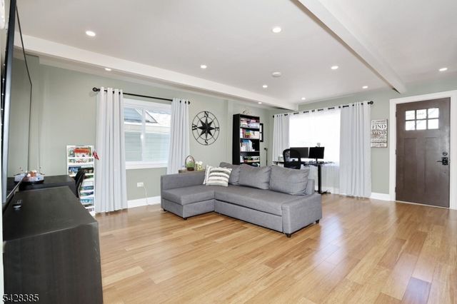 115 Linden Ave, Clifton City, NJ 07014