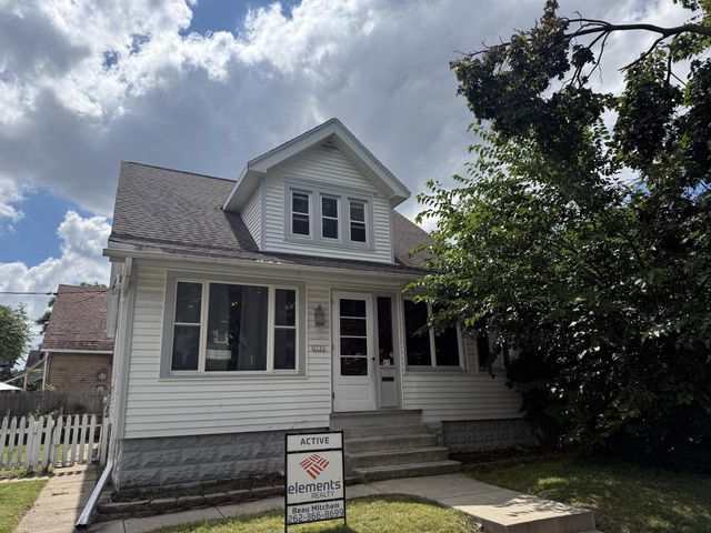 3731 W Dorothy PLACE, Milwaukee, WI 53215