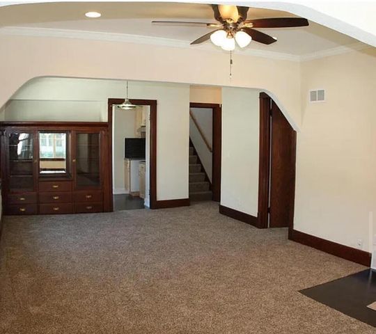 3731 W Dorothy PLACE, Milwaukee, WI 53215
