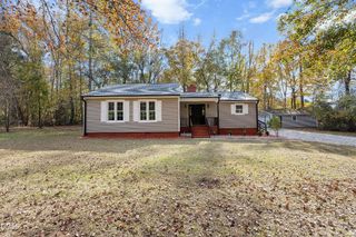 2021 Fort Drive, Clayton, NC 27520