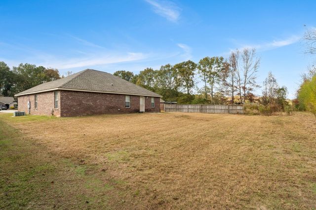 12 Cobblestone, Sumrall, MS 39482