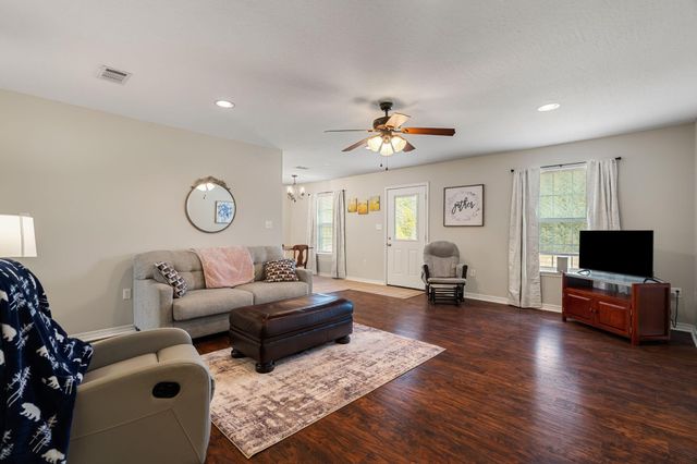 12 Cobblestone, Sumrall, MS 39482