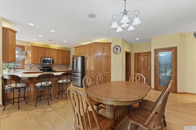 S67W20039 Benjamin COURT, Muskego, WI 53150
