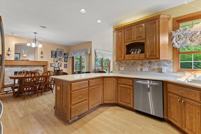 S67W20039 Benjamin COURT, Muskego, WI 53150
