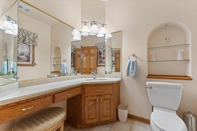 S67W20039 Benjamin COURT, Muskego, WI 53150