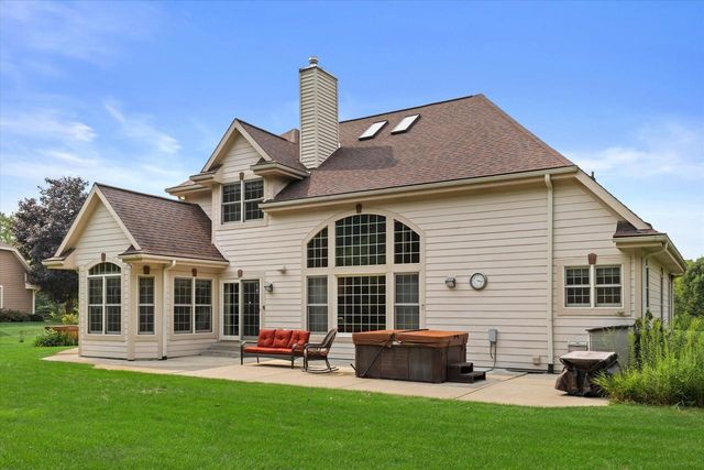 S67W20039 Benjamin COURT, Muskego, WI 53150