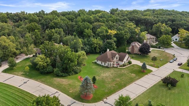 S67W20039 Benjamin COURT, Muskego, WI 53150