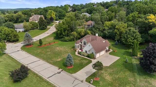 S67W20039 Benjamin COURT, Muskego, WI 53150