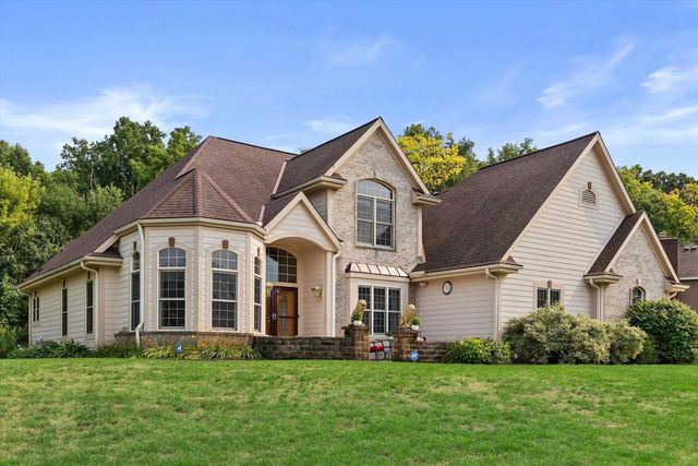 S67W20039 Benjamin COURT, Muskego, WI 53150